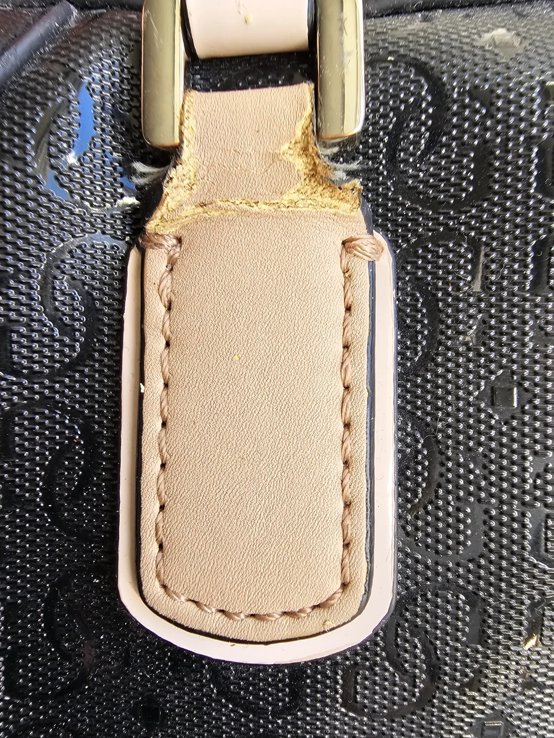 Guess Semi-gloss Handbag with Shoulder Strap - photo 3