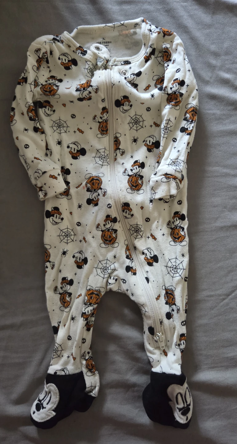 Joe Fresh Disney Halloween sleeper 0-3m