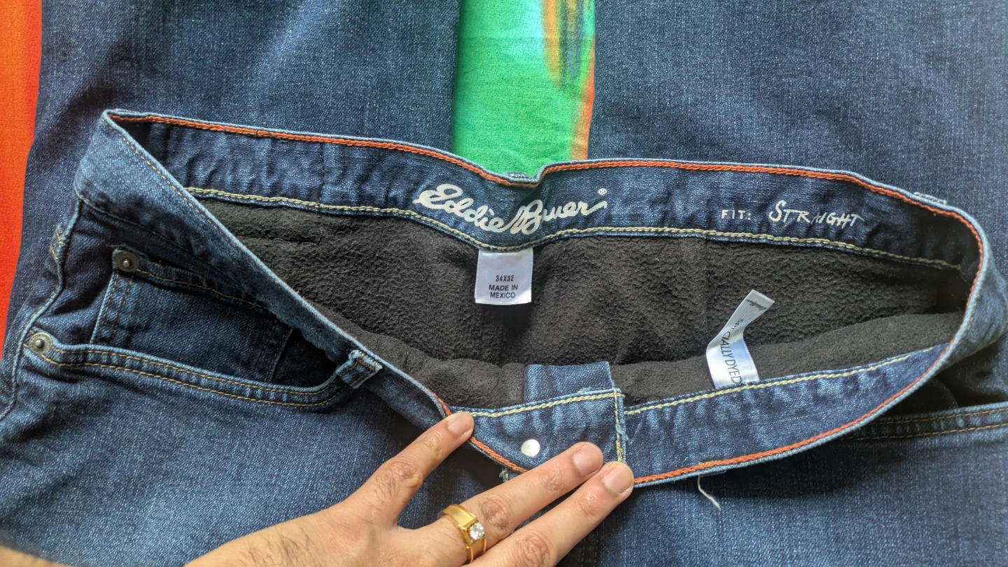 Eddie Bauer Men's Fleece-Lined Jeans 34x32 - photo 2