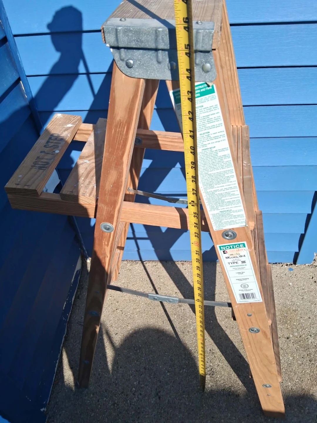 Keller 4 Foot Wood Step Ladder Model W-4 - photo 3