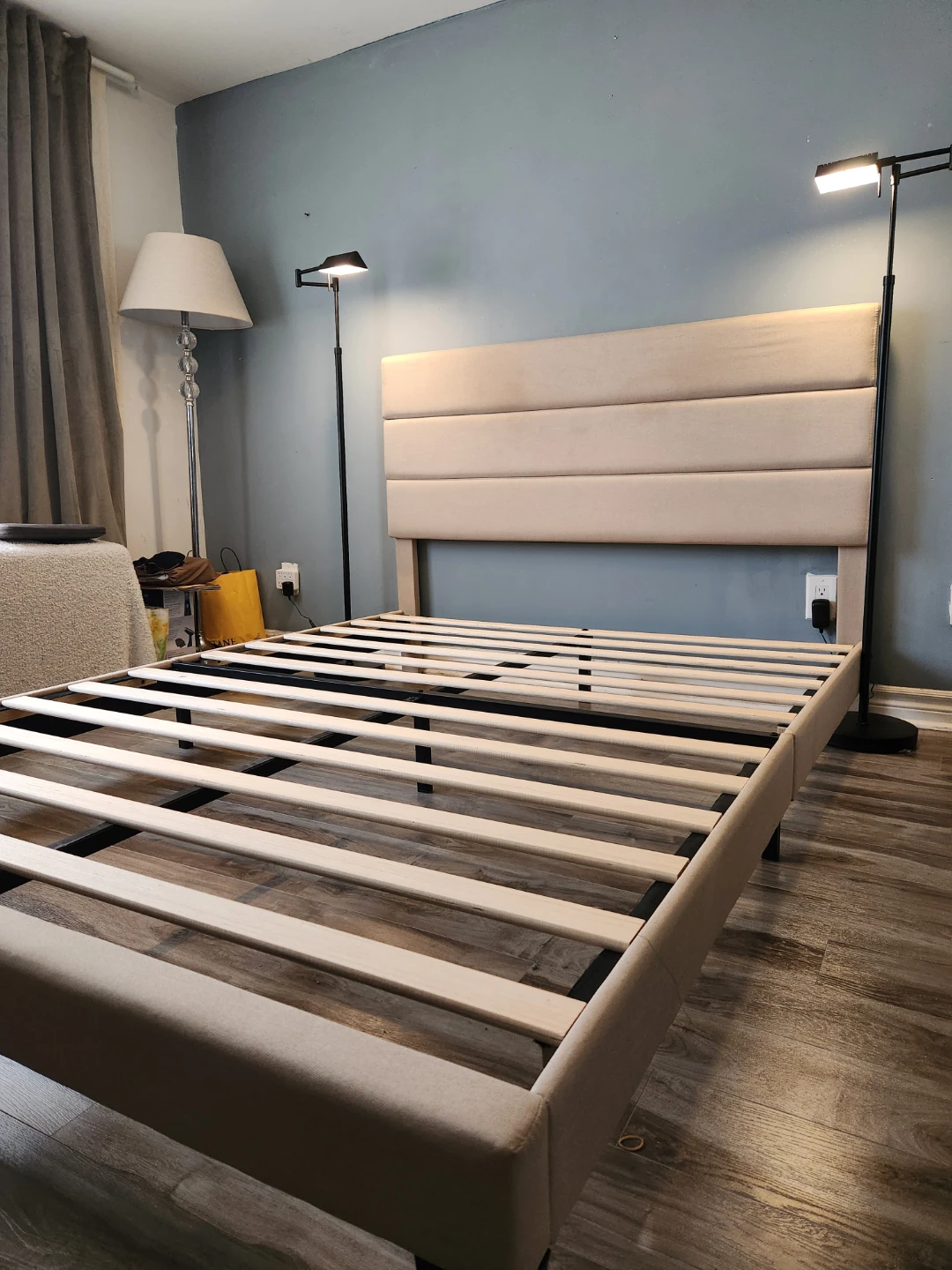 Upholstered Bed Frame  queen - photo 3