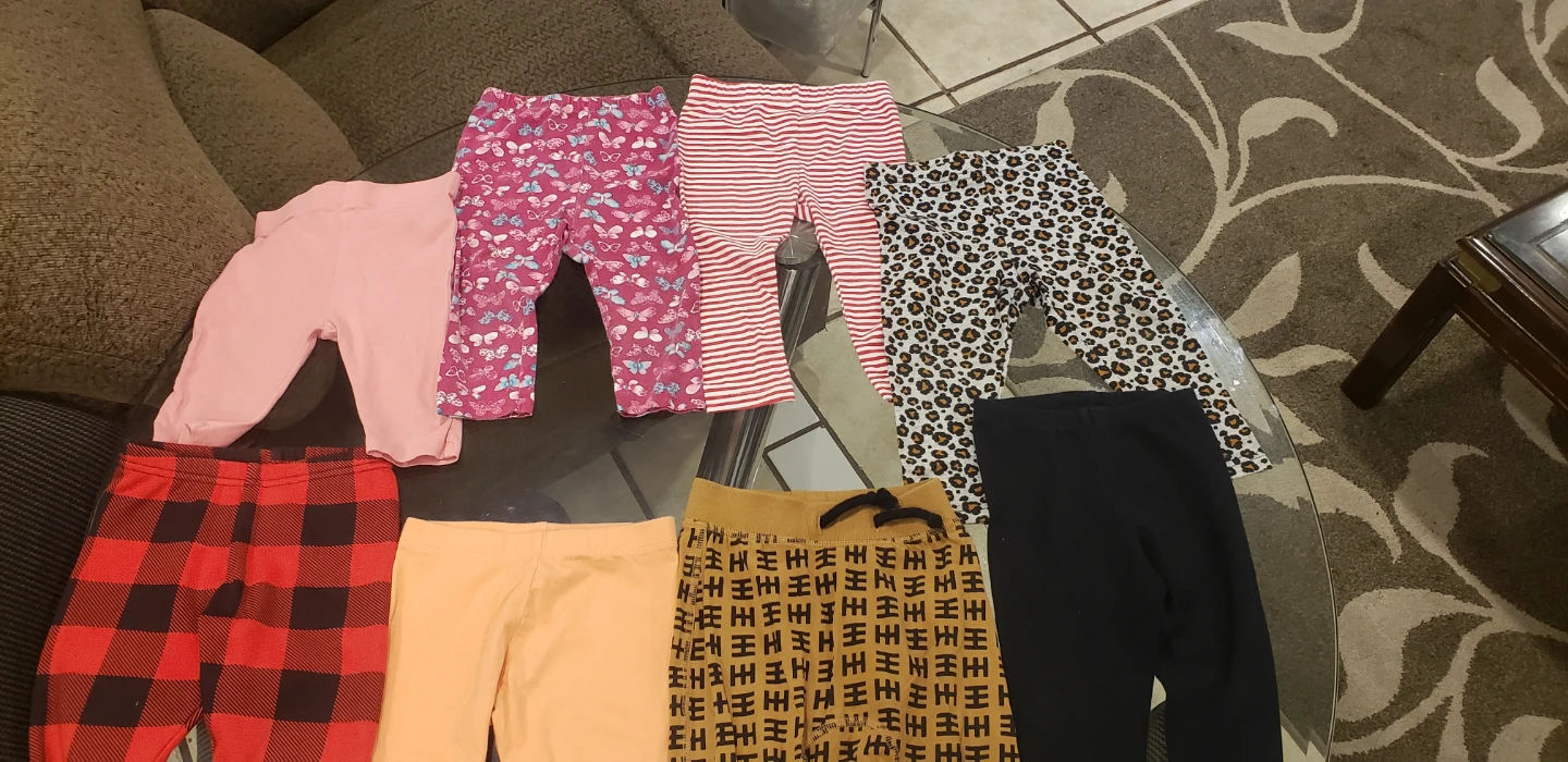 8 pairs of toddler leggings