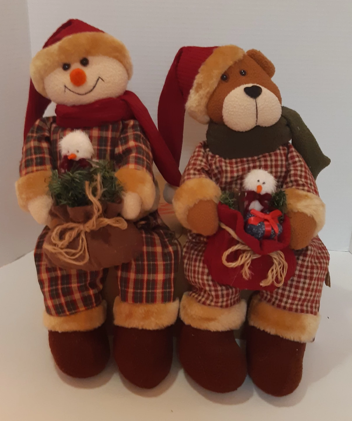 Set of two plush Christmas holiday shelf sitters