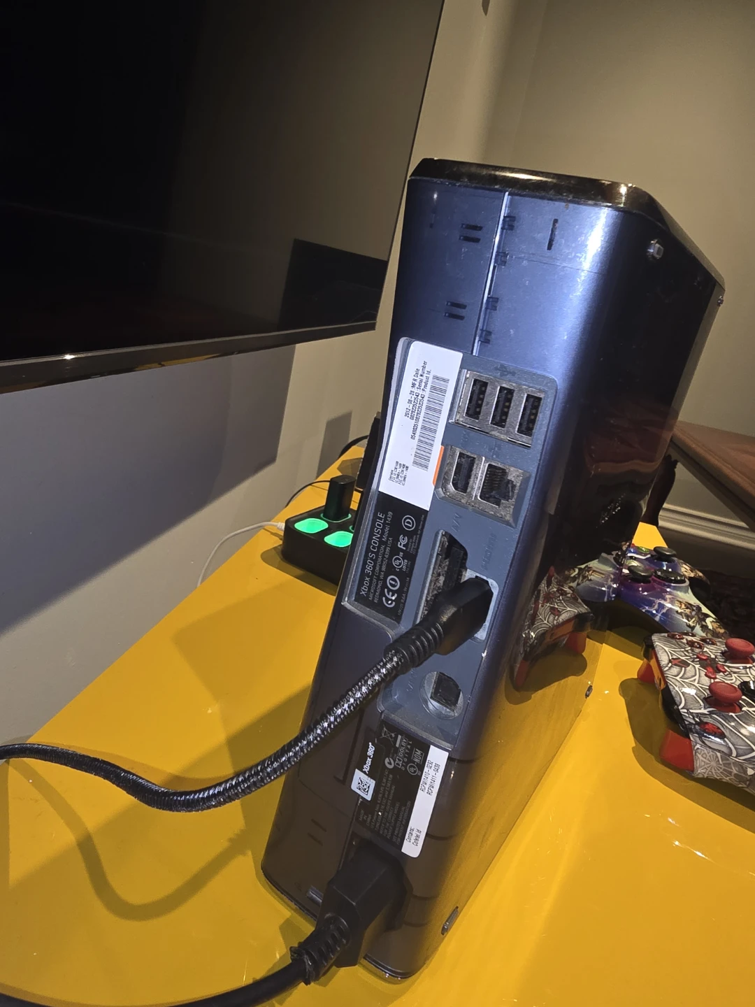 Xbox 360 Halo 4 Limited Edition Console - photo 5