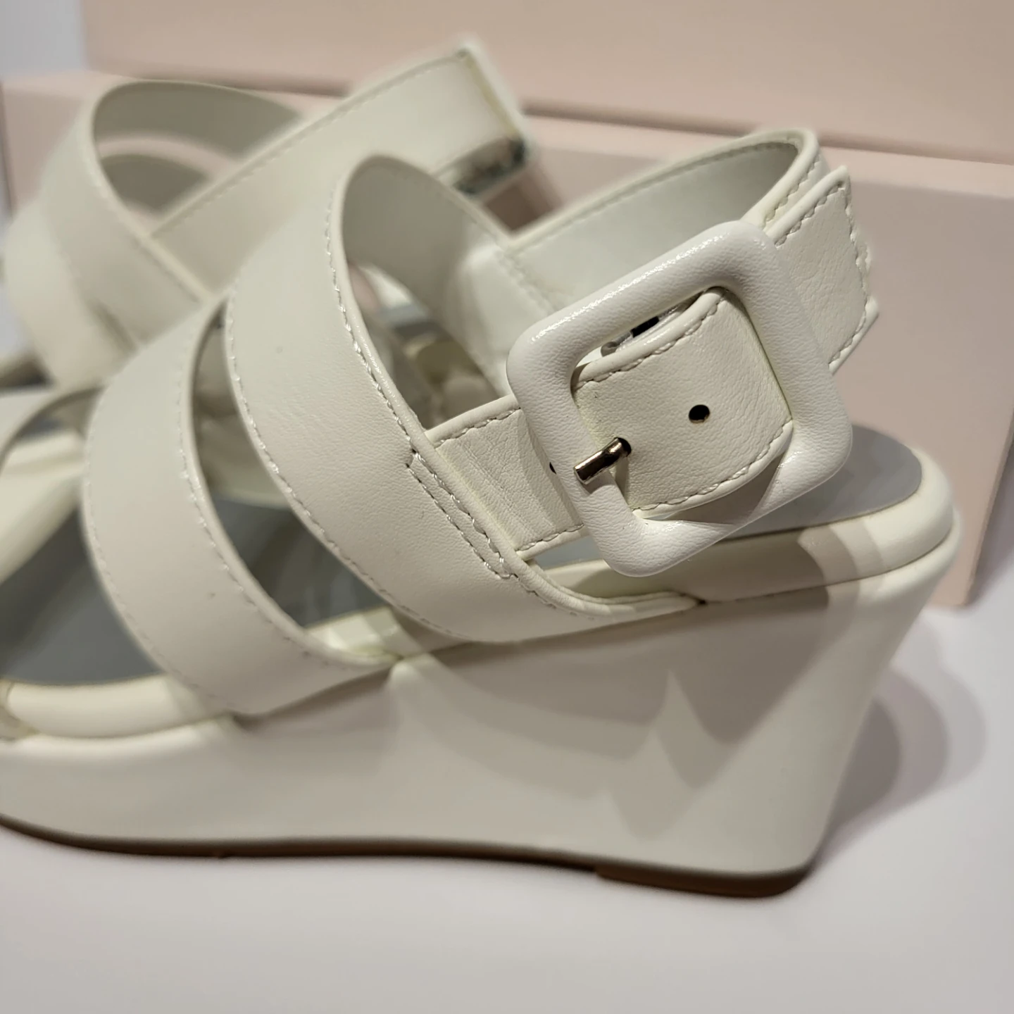 Girls Chinese Laundry White Wedge Sandals - photo 3