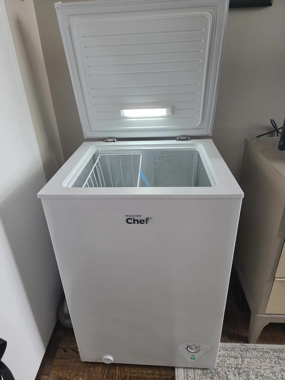 Master Chef Chest Freezer - photo 2