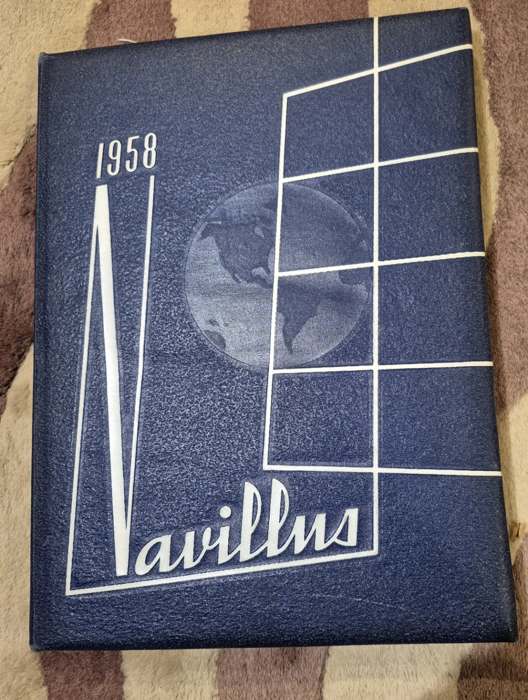 Set of 4 Vintage Sullivan High Navillus Yearbooks - photo 5