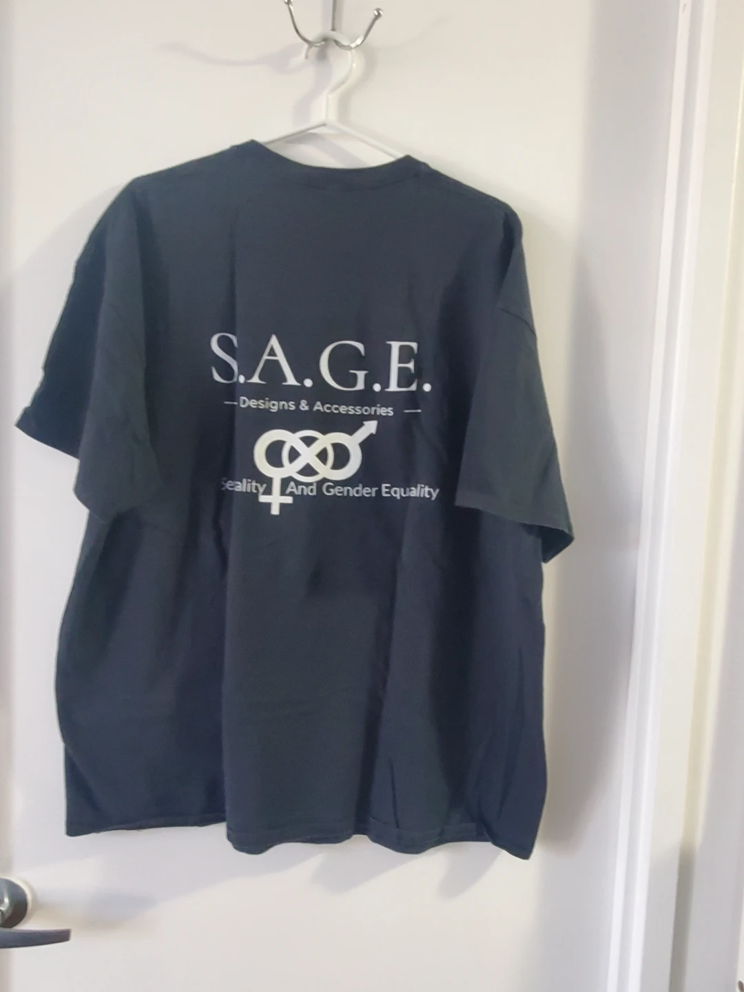 [$5 PRIDE PLUS SIZE BUNDLE]: T-Shirts x3 - photo 2