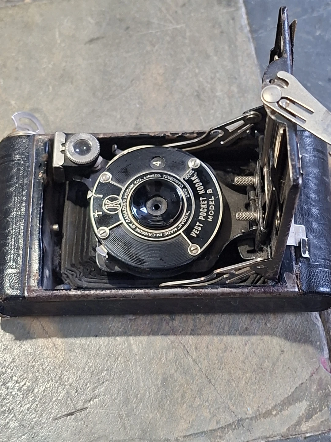 Vintage 1920s Vest Pocket Kodak Model B Folding Camera - photo 2