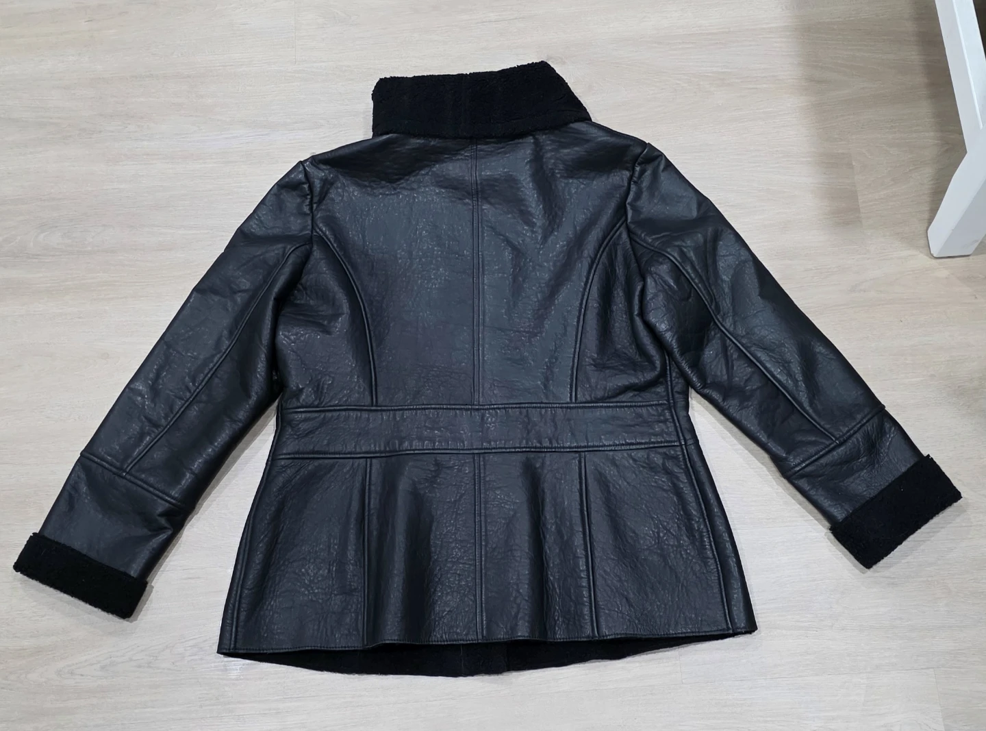 Ladies XL Danier Black Leather Jacket - photo 4