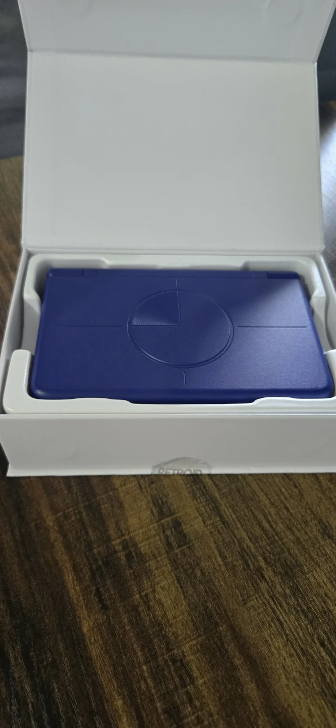 Retroid Pocket Flip 2 Handheld Gaming Console - photo 2