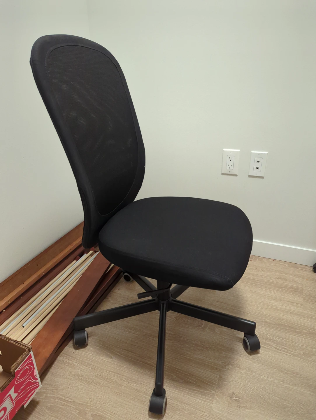 Black mesh office chair - photo 3
