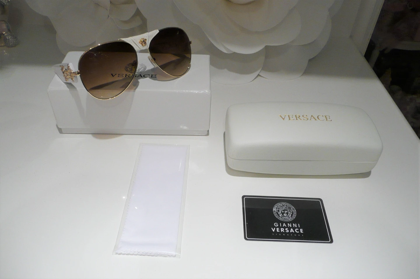 Gianni Versace Aviator Sunglass womenses