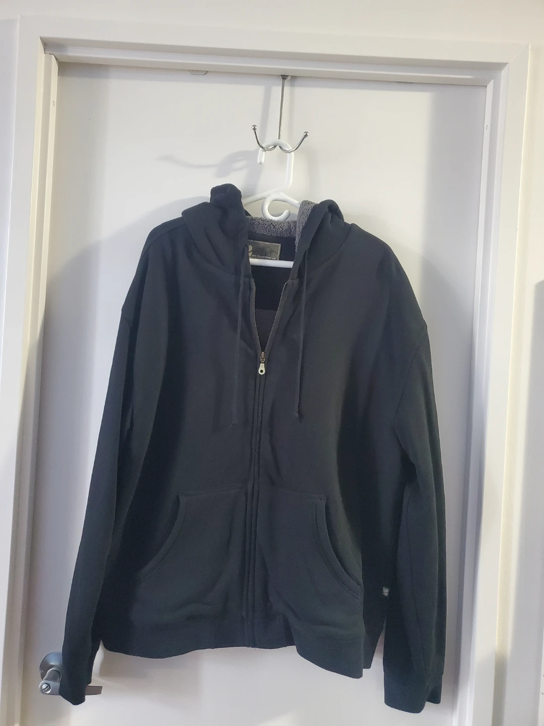 [$10 PLUS SIZE BUNDLE]: Hoodie & Jacket - photo 2