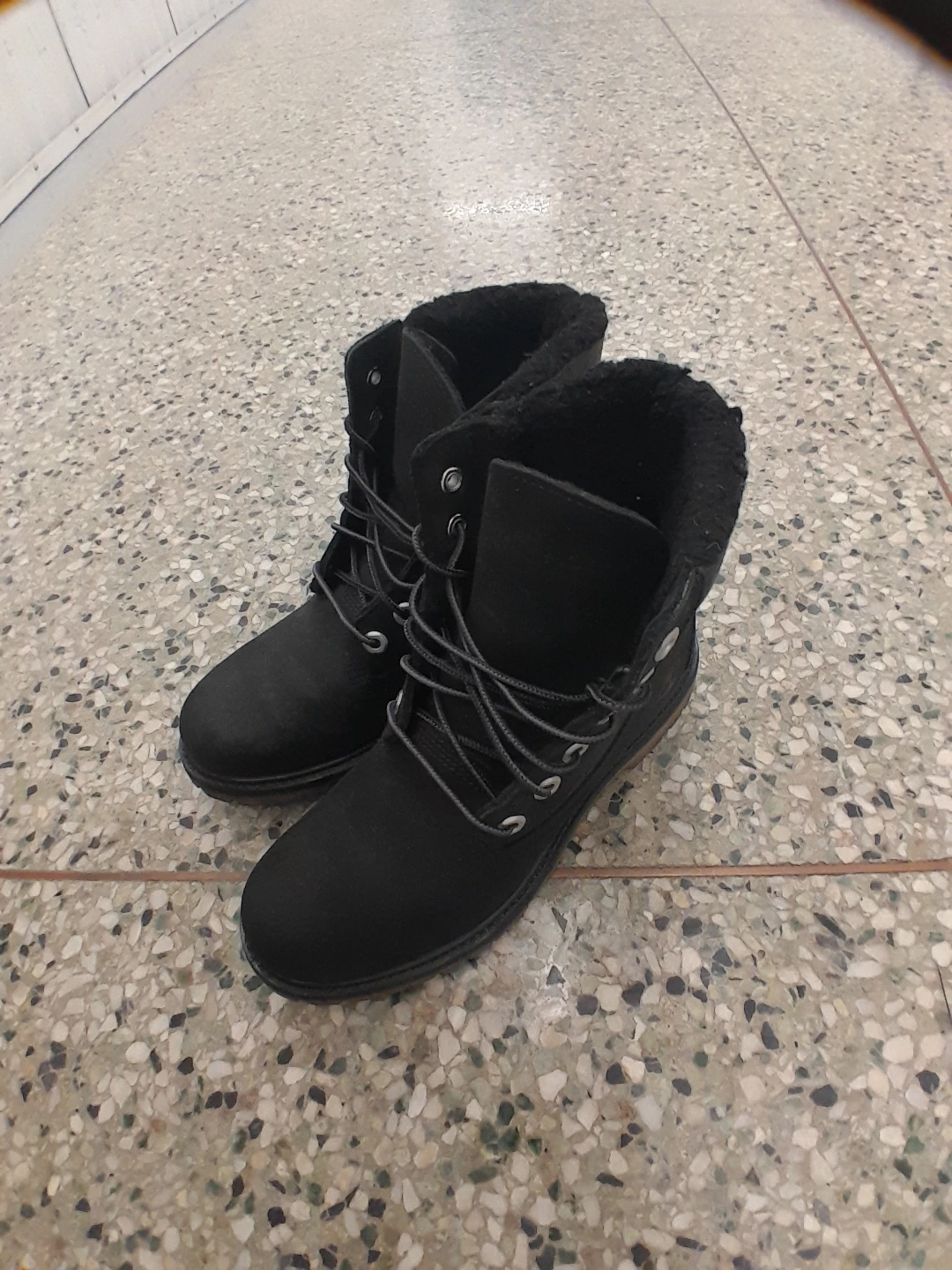 Timberland Black Winter Boots with Fur Lining Women's Size 7 - photo 5