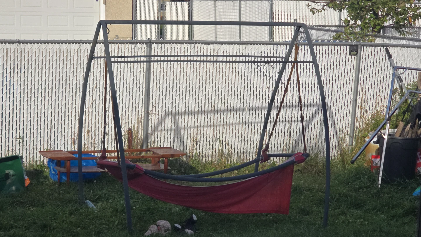 Freestanding Hammock with Metal Stand - photo 2