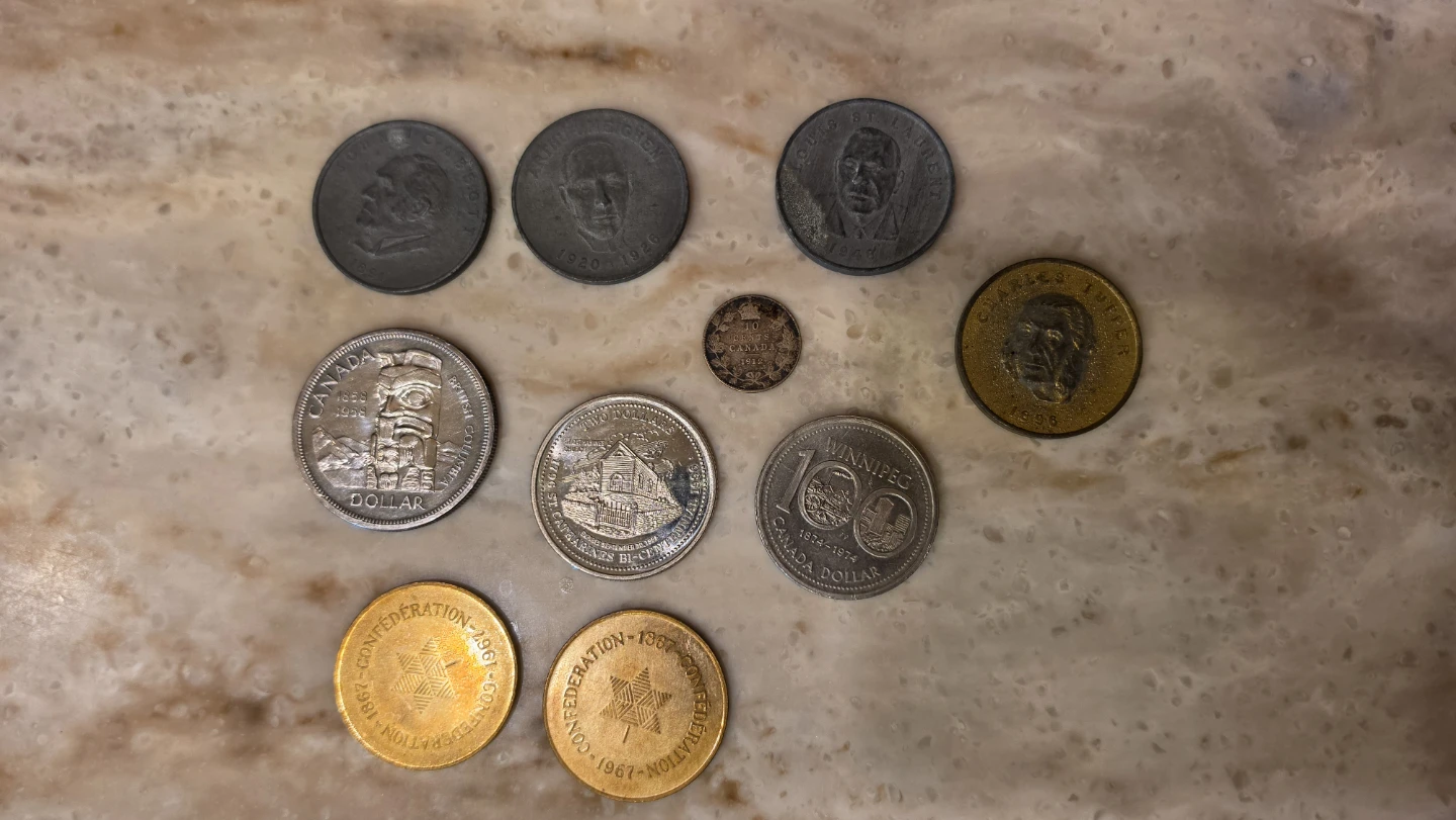 Collection of vintage Canadian coins and 2 dollar bill - photo 3