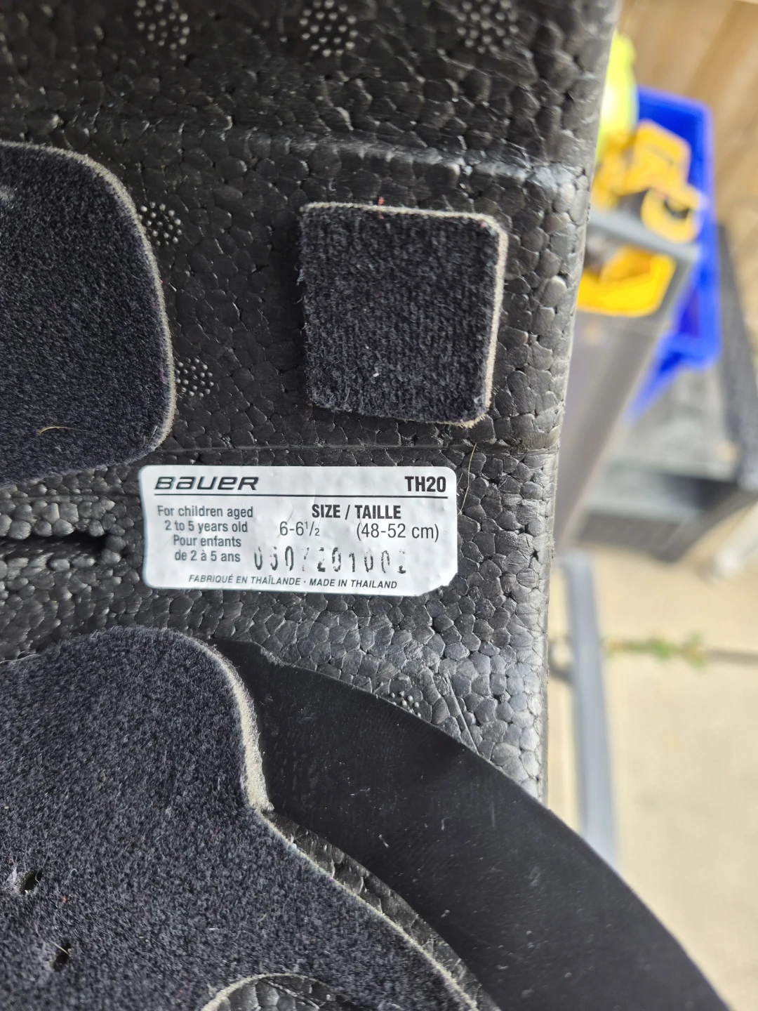 Bauer TH20 Child's Hockey Helmet - photo 3