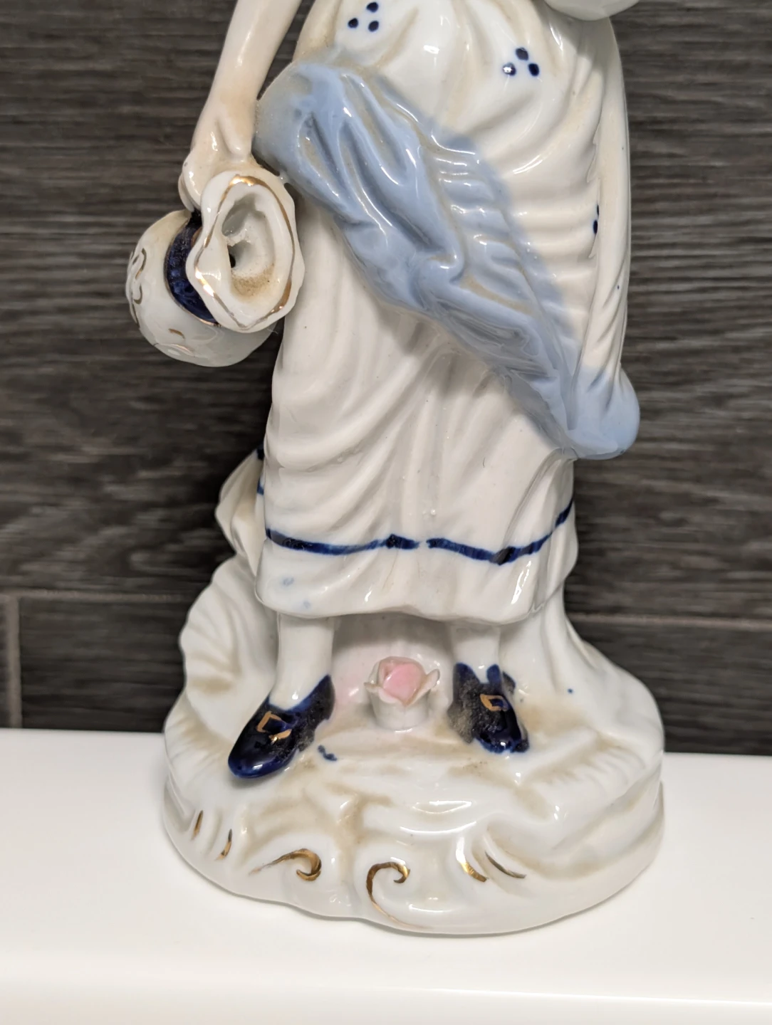 Vintage Porcelain Victorian Lady Figurine - photo 3