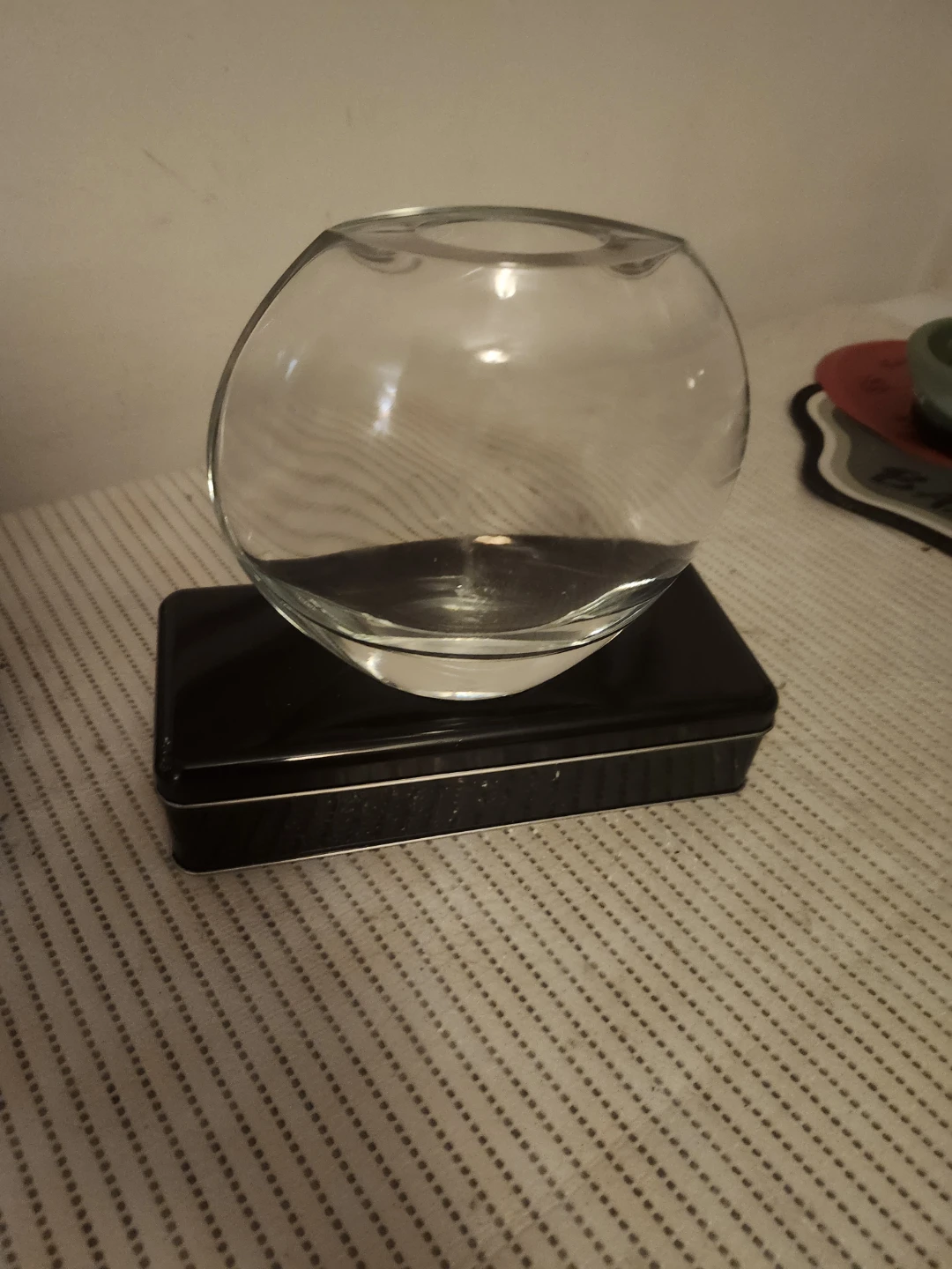 Clear Glass Decorative Vase - photo 4
