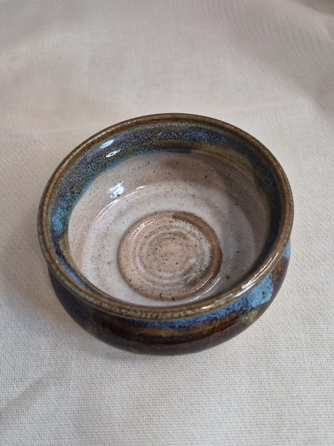 Beautiful Studio Art Pottery 3 1/4" x 1 1/2" Trinket etc Dish - photo 4