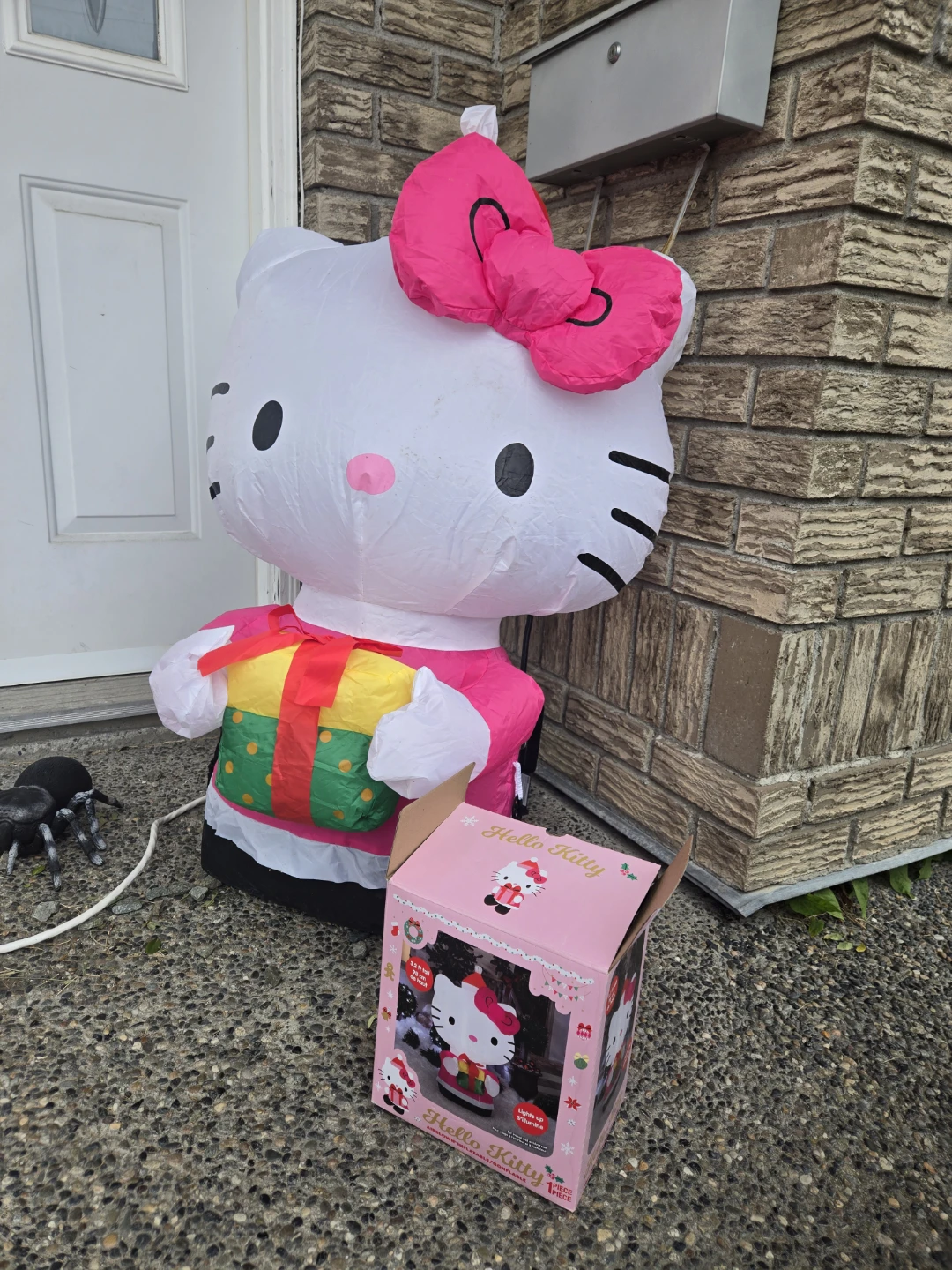 Hello kitty christmas inflatable decoration
