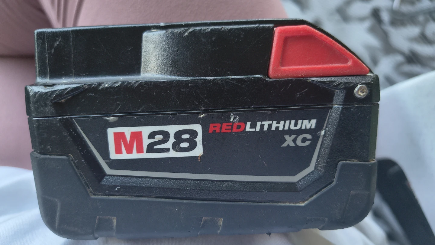 Milwaukee M28 REDLITHIUM XC Battery