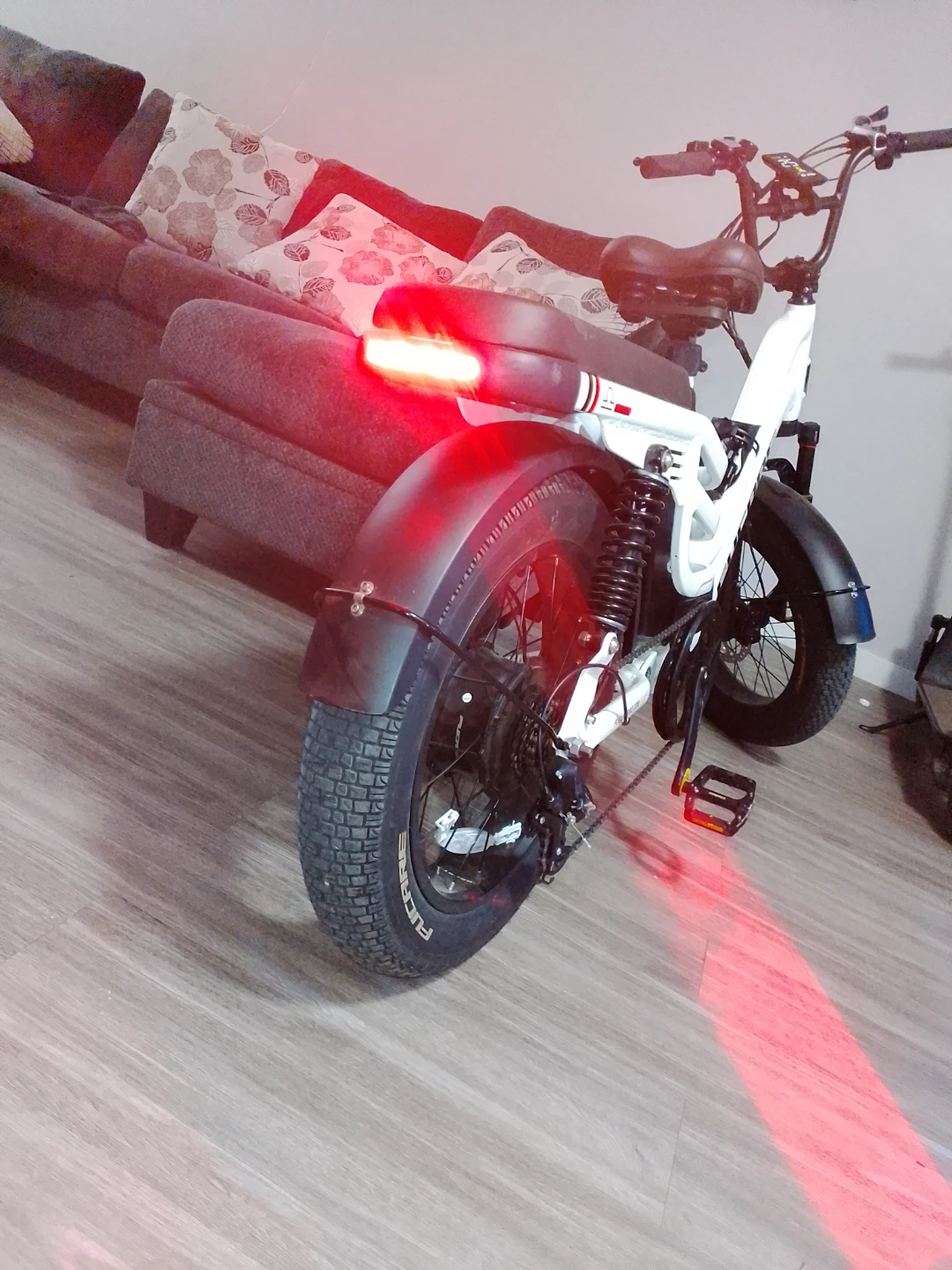 Fucare Electric Bike White - photo 3