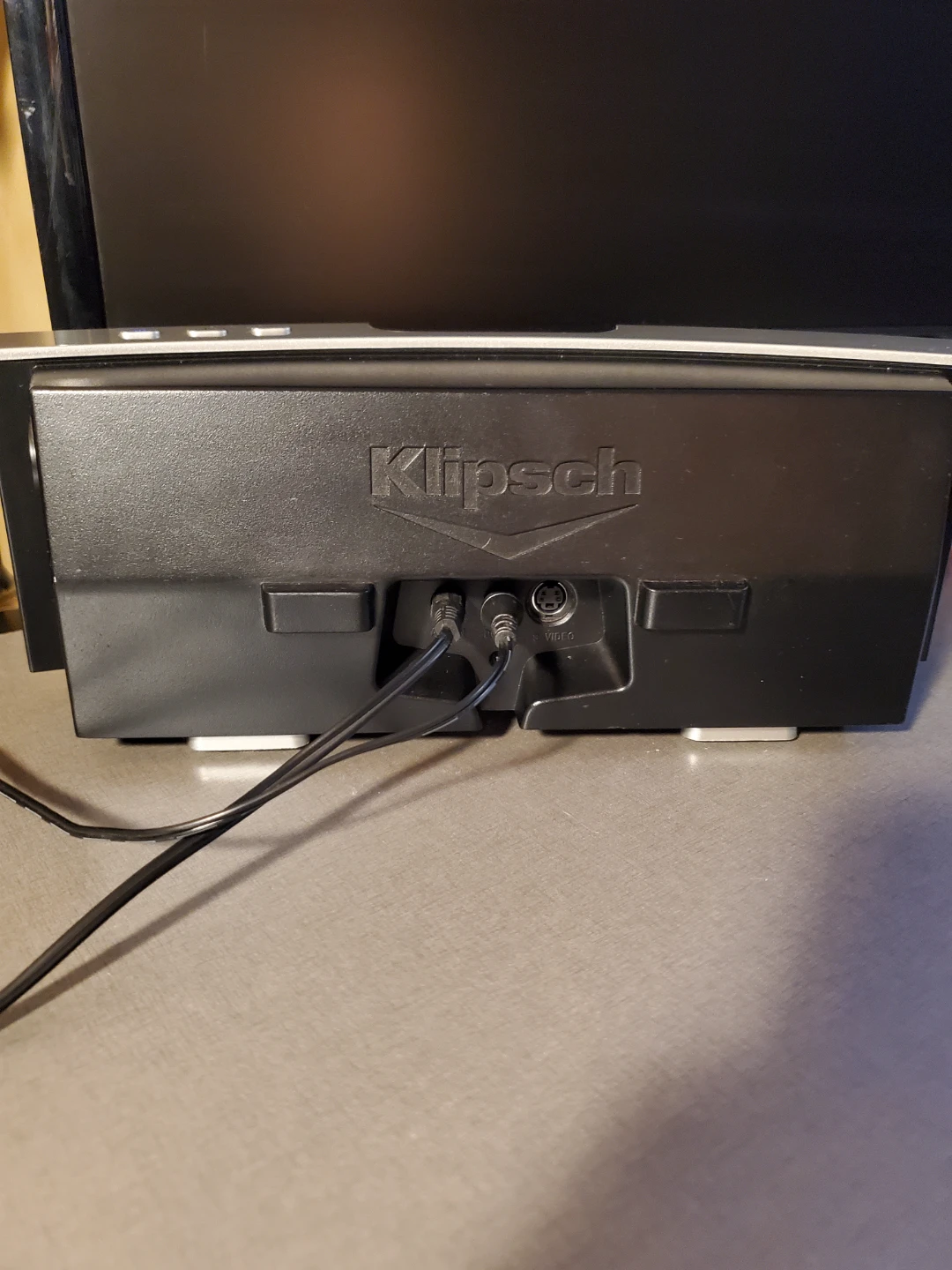Klipsch iGroove SXT Speaker Dock - photo 2