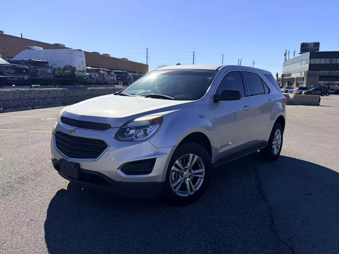 2017 Chevrolet Equinox LS Clean Carfax - photo 2