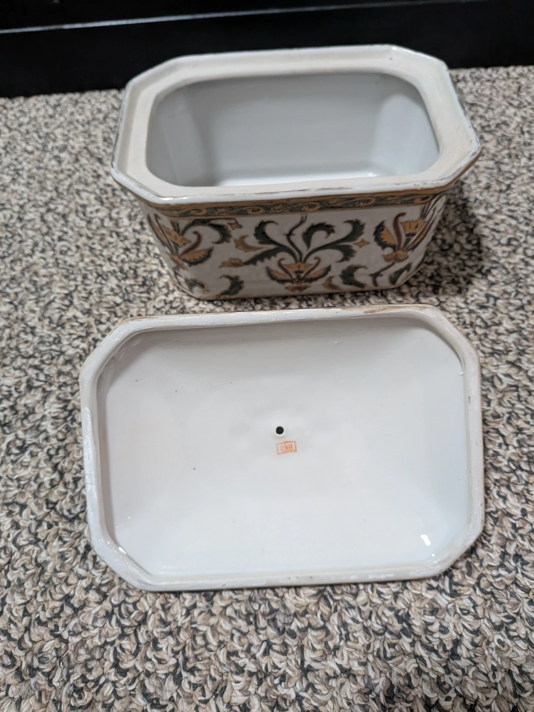 Vintage Oriental Accent Co. porcelain decorative lidded box - photo 5