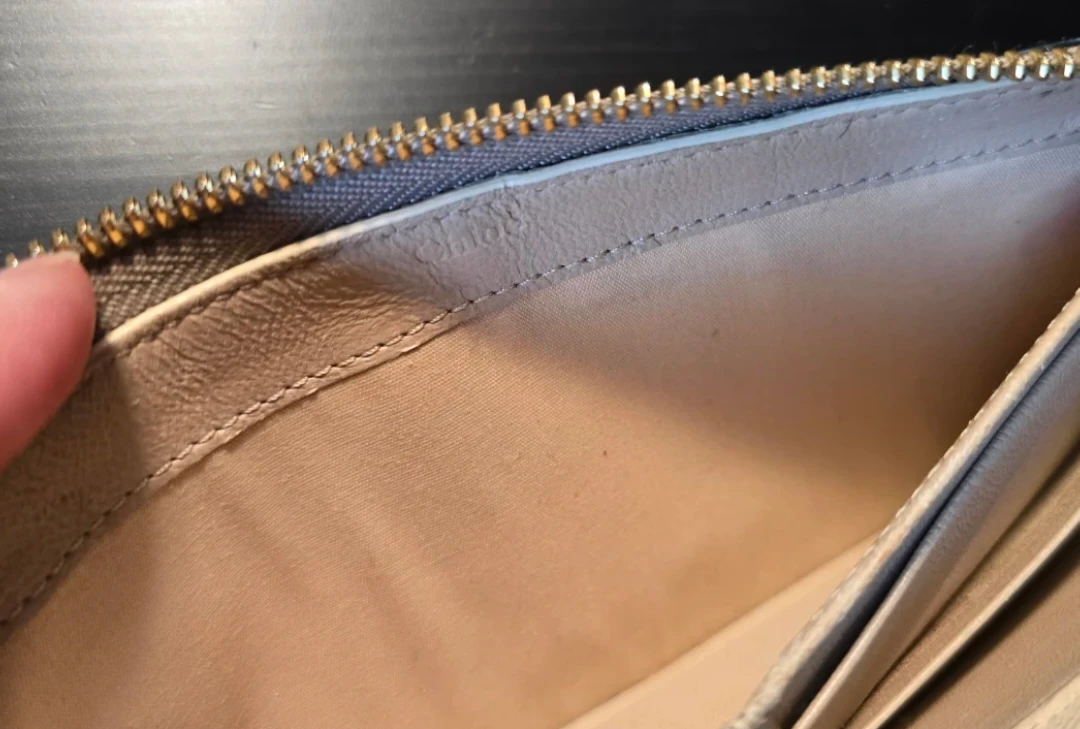 Chloé Leather Zip Around Wallet - photo 5
