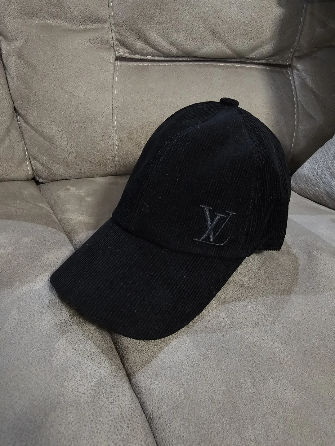 Louis Vuitton cap hat
