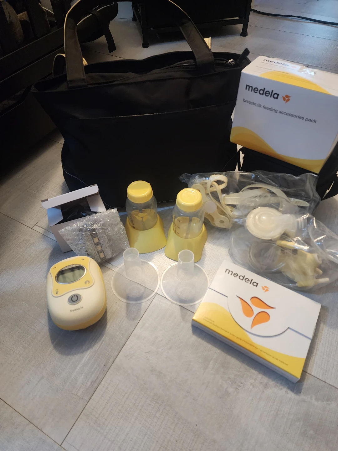 Brand-new Medela Double Breast Pump