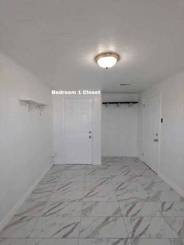 2-Bedroom Walkout Basement Apartment | All-Inclusive & Private - photo 5
