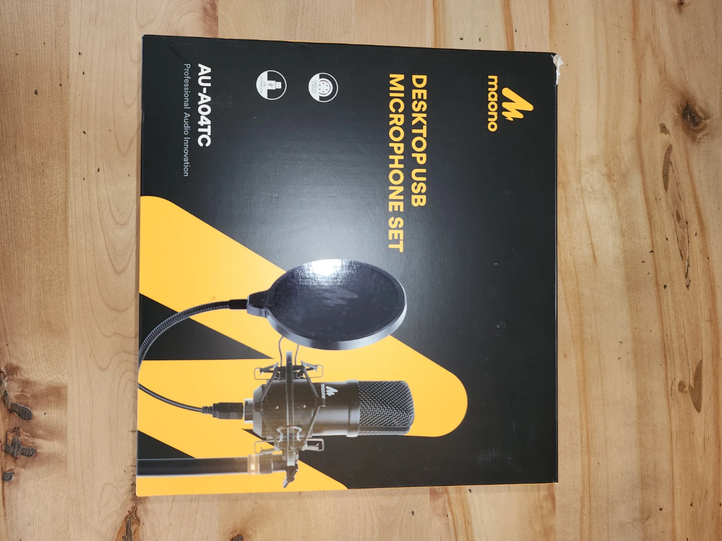 Maono AU-A04TC Desktop USB Microphone Set (Condenser Mic Kit)