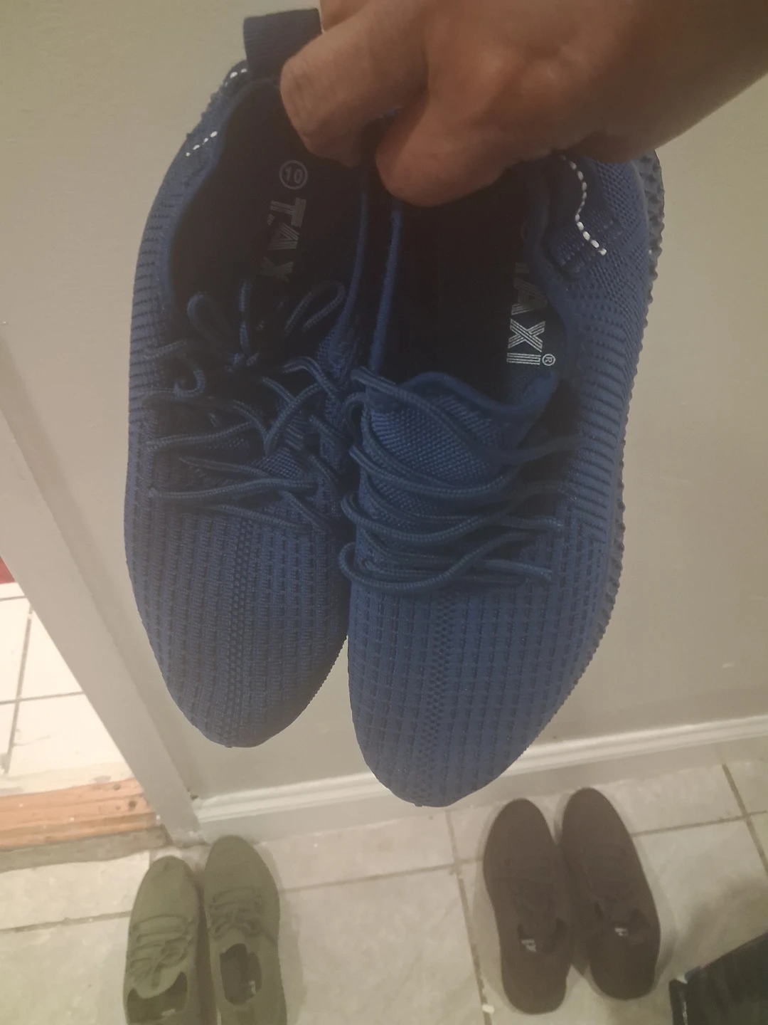 SNEAKERS SALE - photo 5