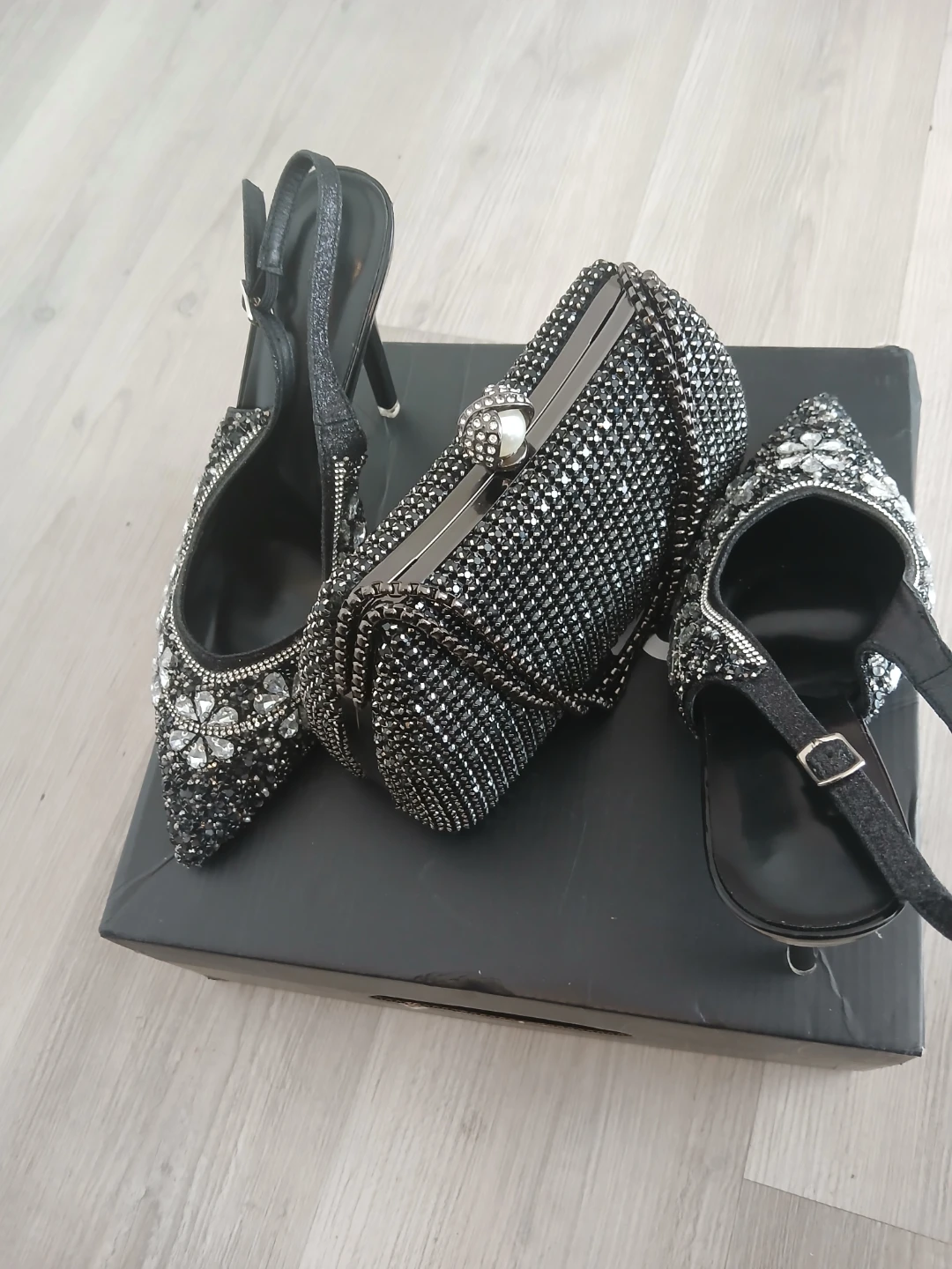Fashion Nova Rhinestone Heels and Clutch Set - photo 4