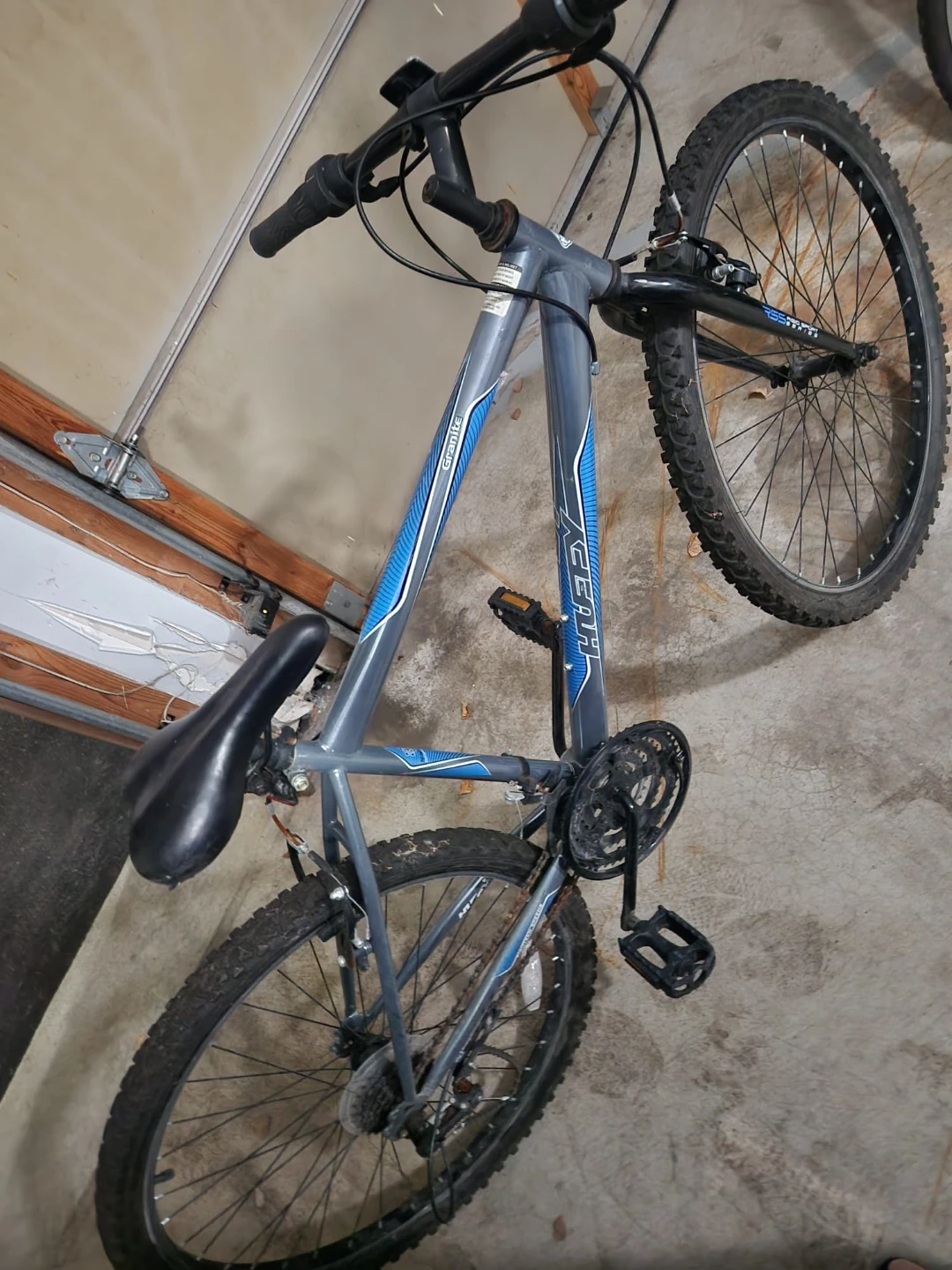 Huffy Granite Mountain Bike - photo 2