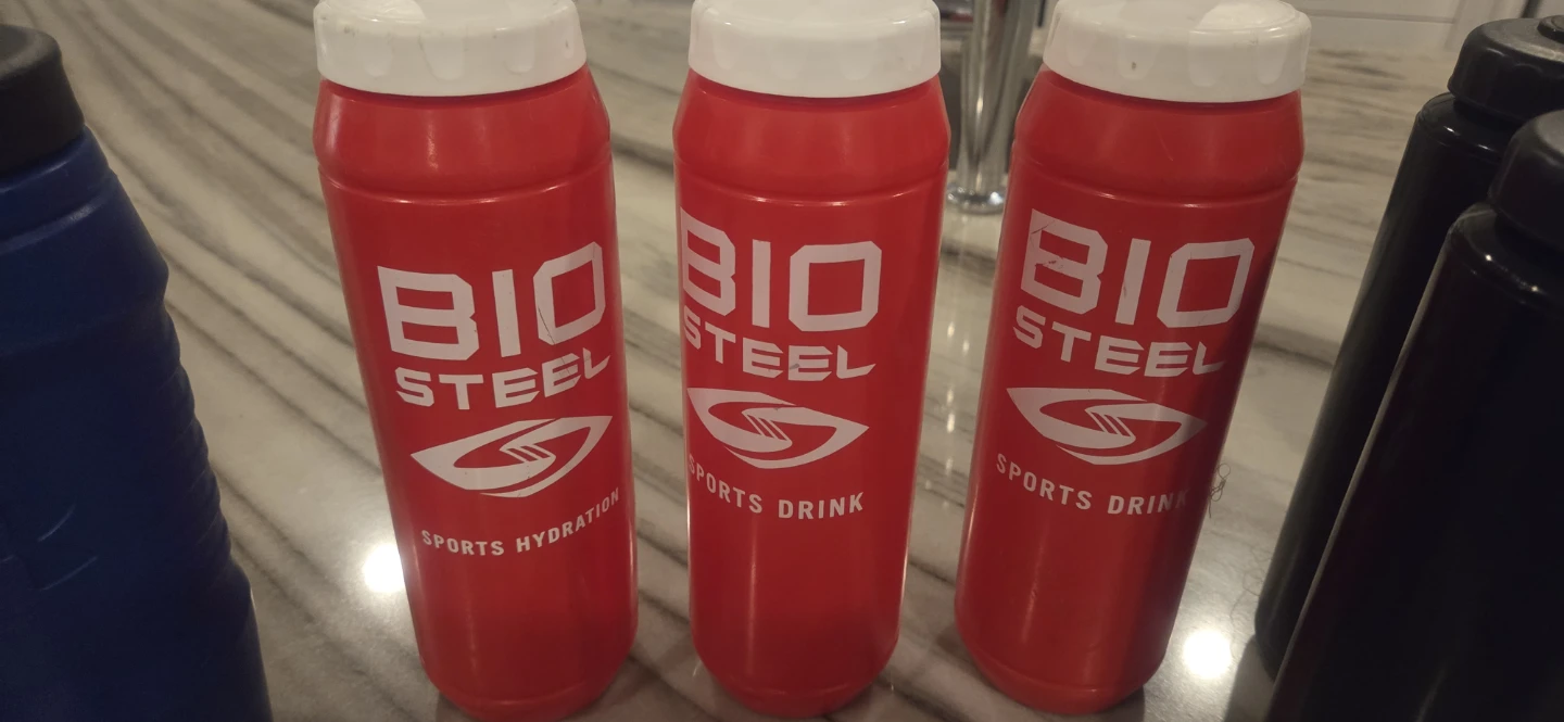Assorted Sports Water Bottles Bundle - photo 4