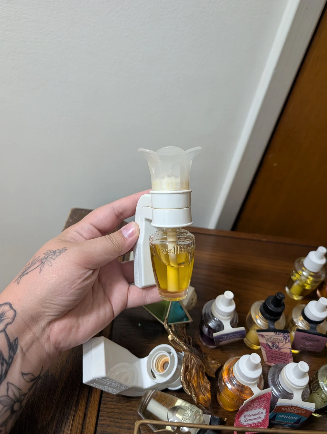 Wallflowers Fragrance Refills & 3 Plugins - photo 5