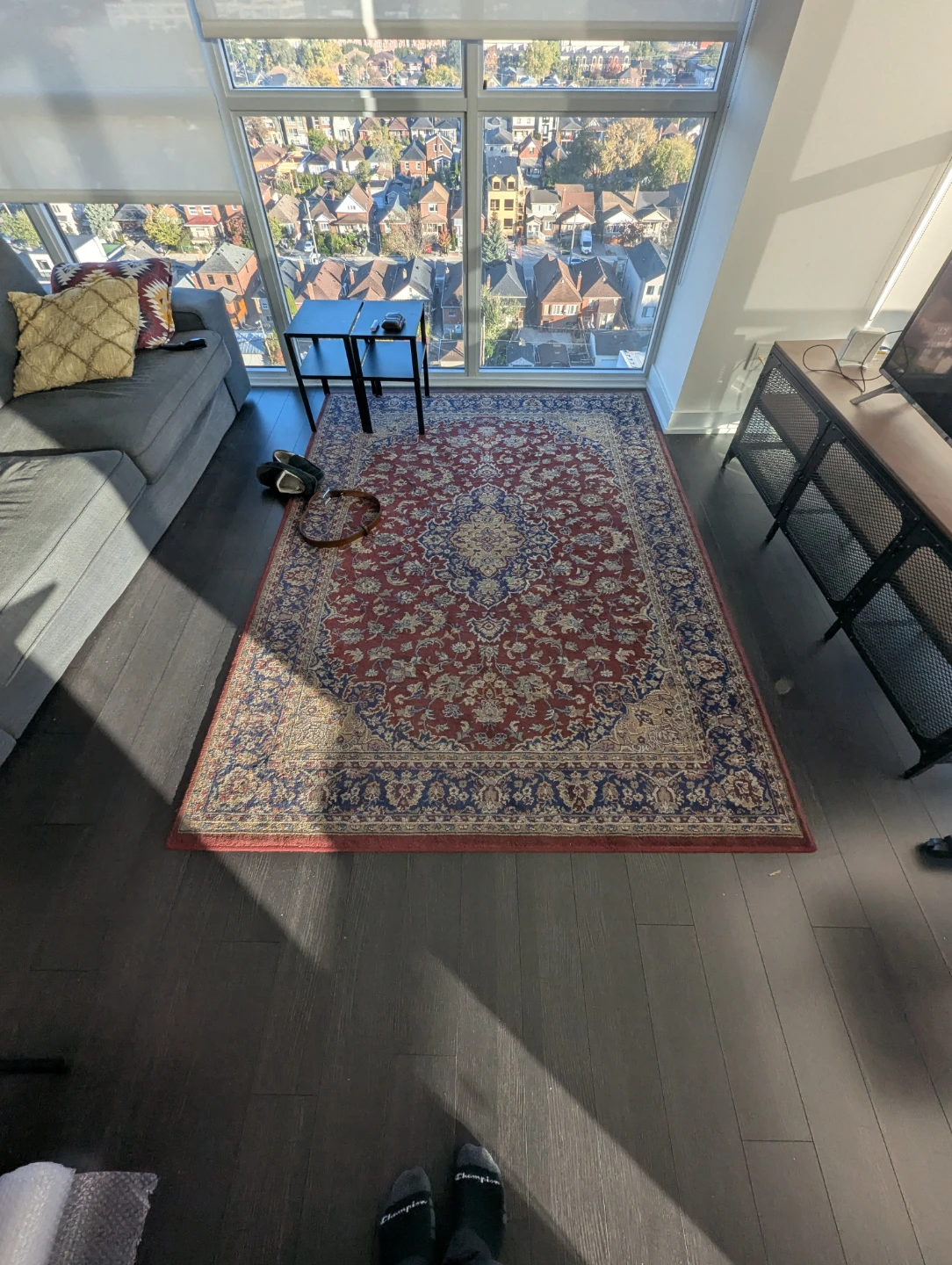 Area rug