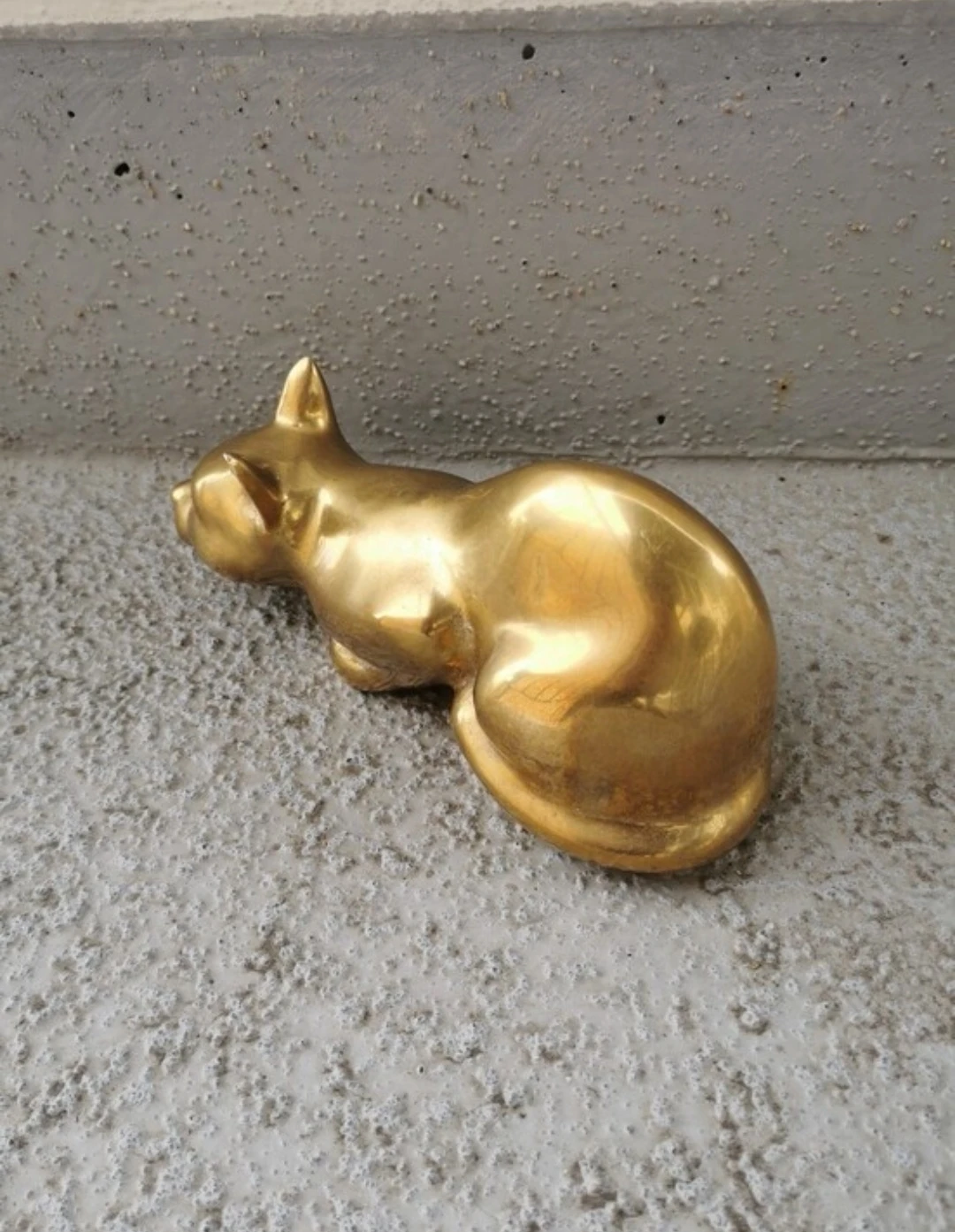 Vintage Brass Crouching Cat Figurine Mid Century Modern - photo 3