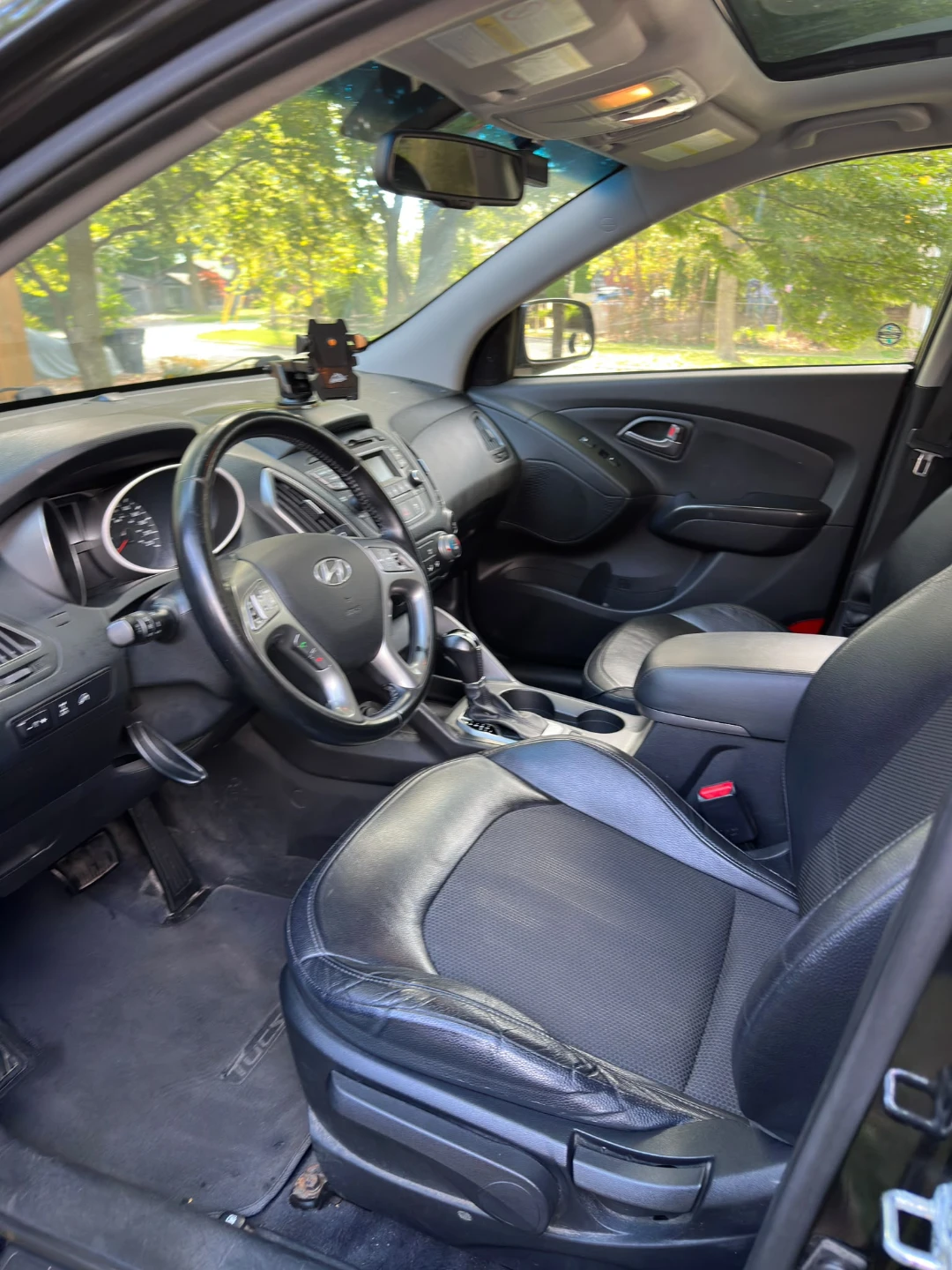 Hyundai Tucson Car - photo 4