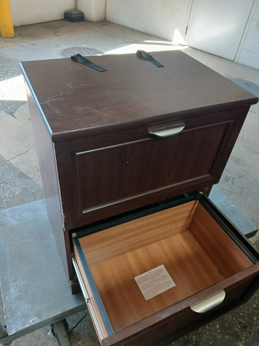 File caviner like new - photo 2