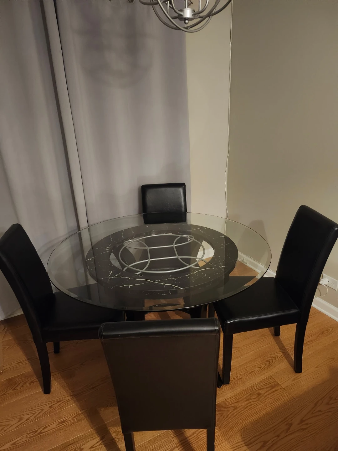 Table - photo 2