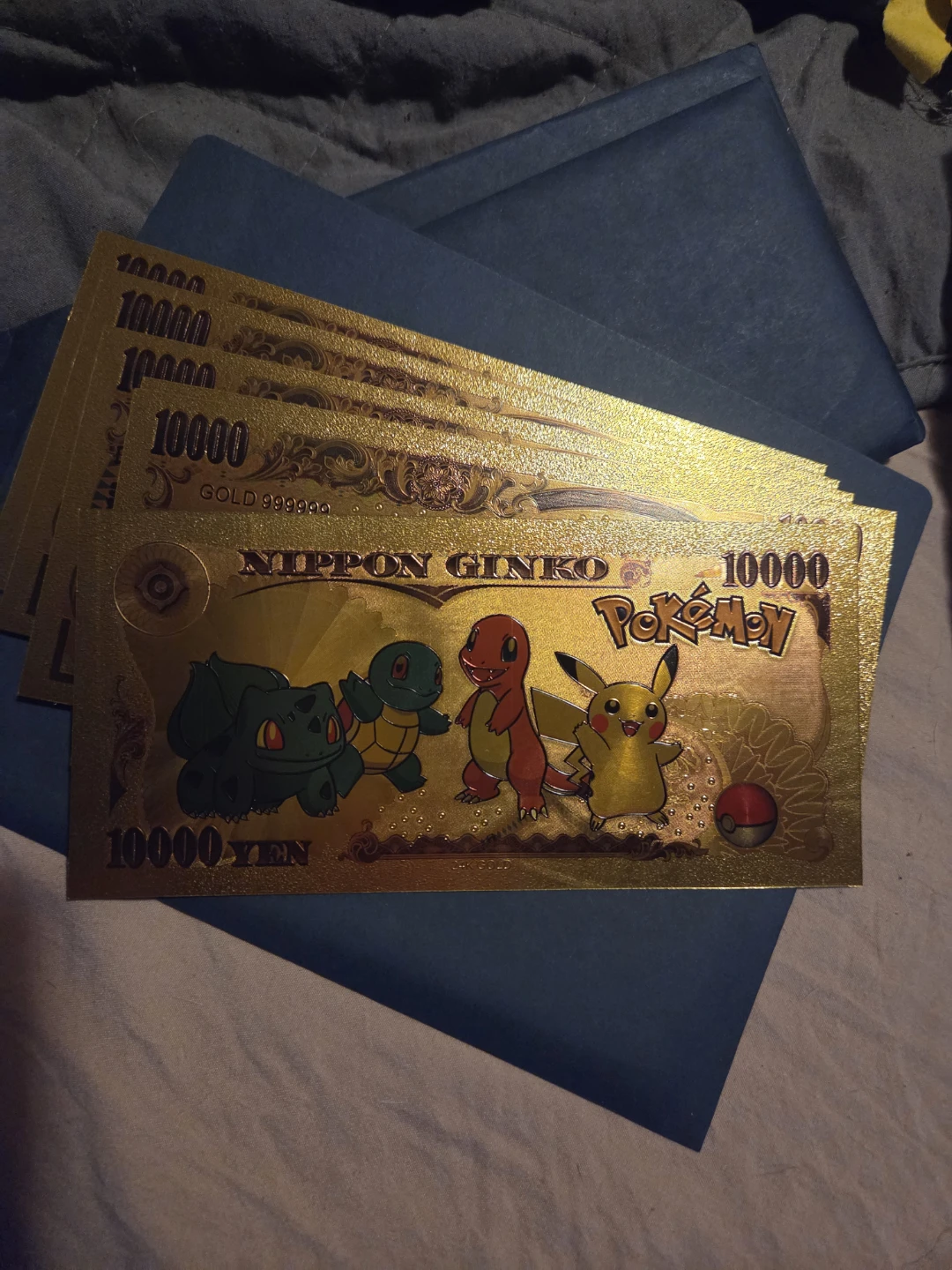 Charizard 10,000 Yen Gold Plated Pokémon Note - photo 2
