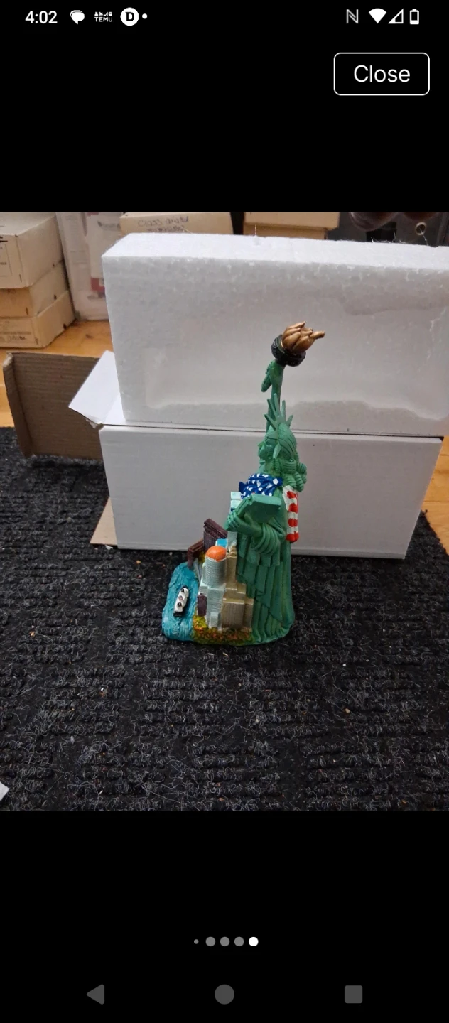 5 Statue of Liberty Souvenir Figurines - photo 2
