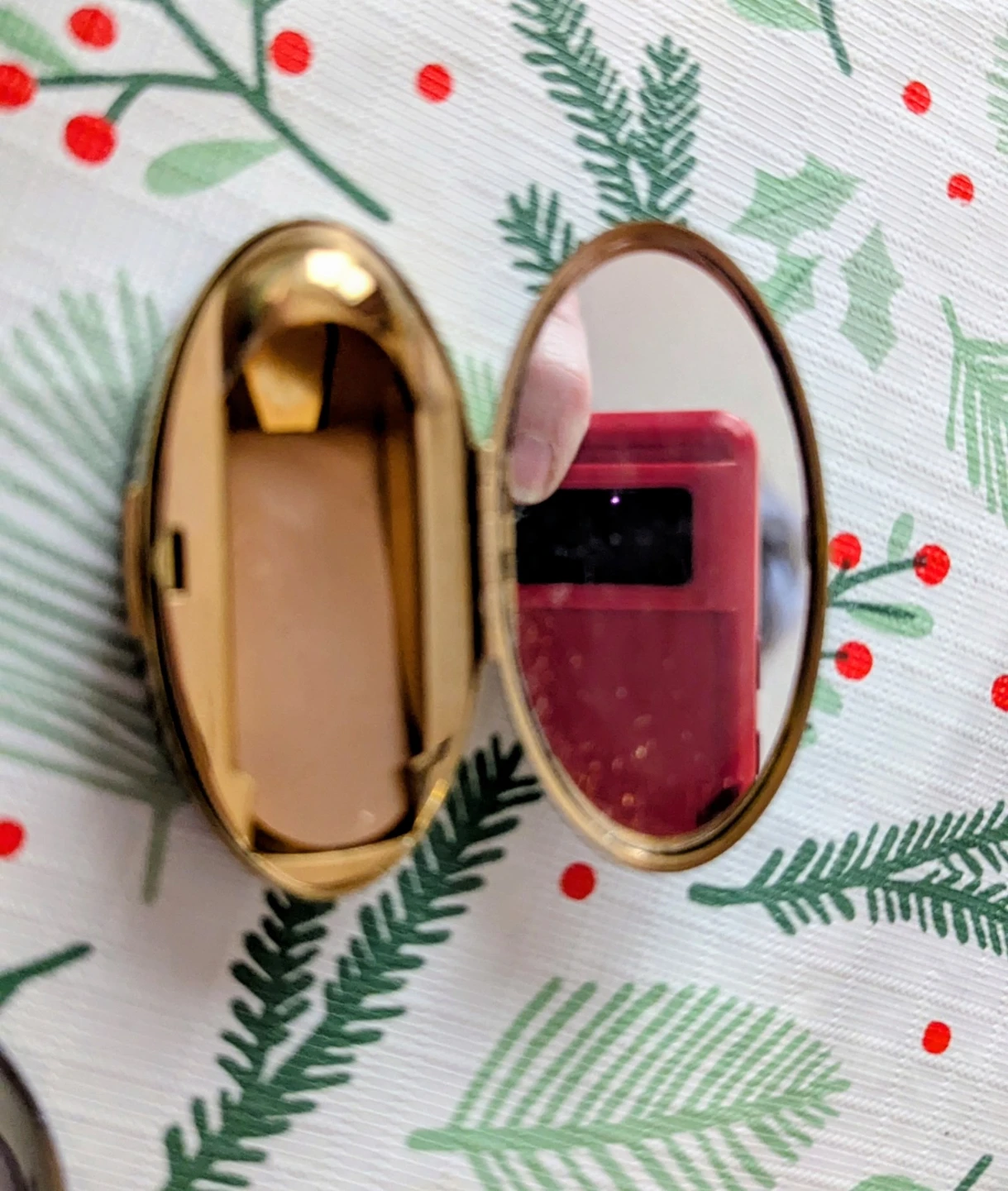 Vintage Max Factor Hi-Society Lipstick Case - photo 2