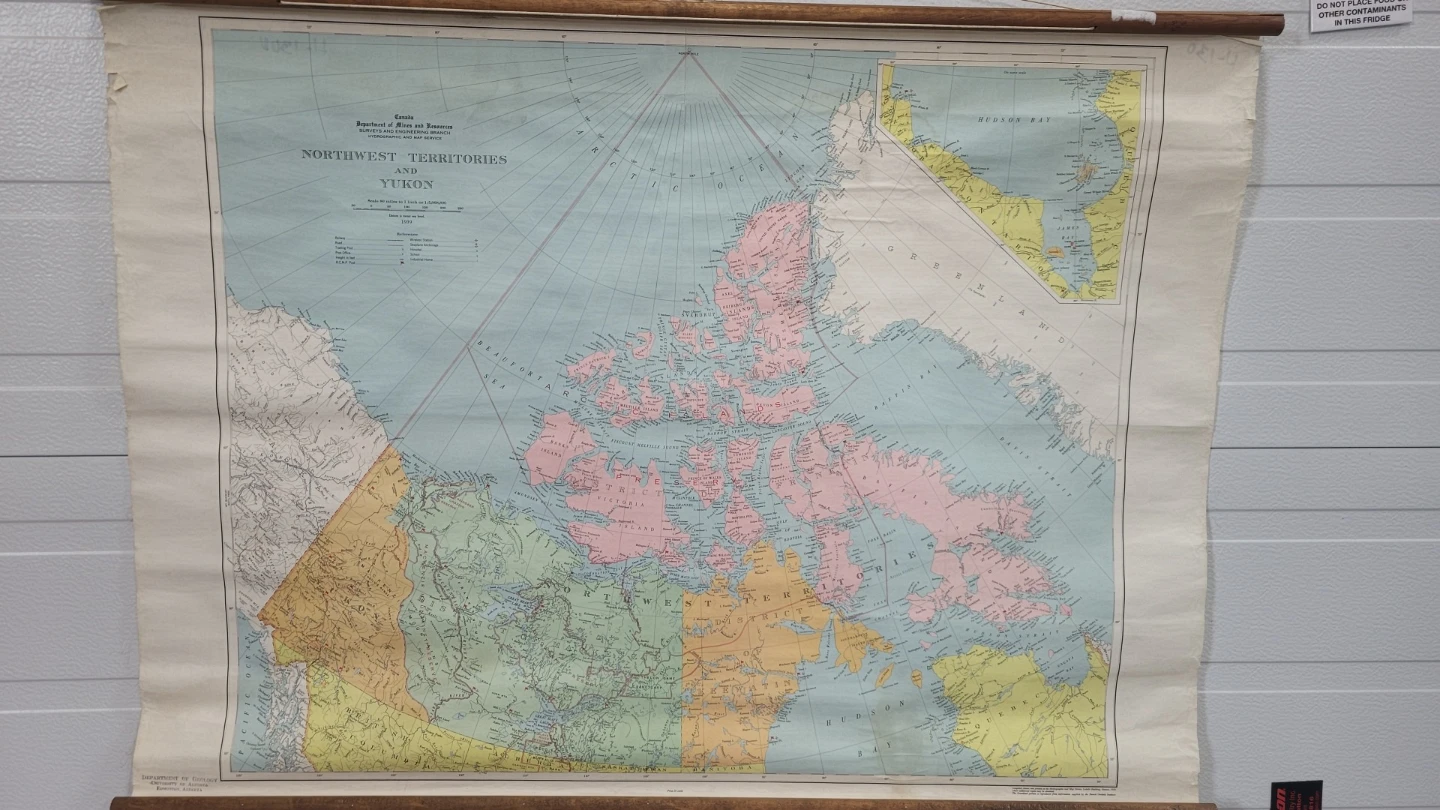 Vintage School Pull-Down Wall Maps
